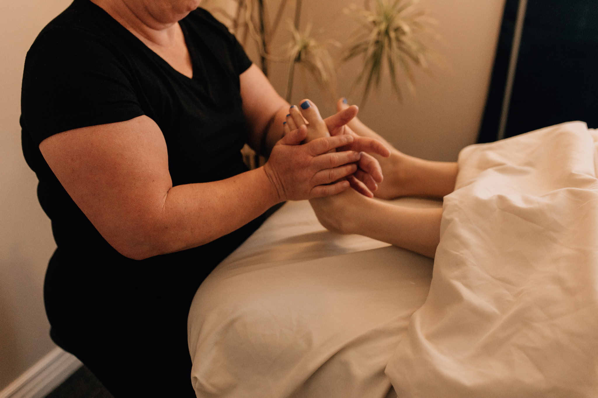 Detailed hand and reflexology massage work in Murray, Utah